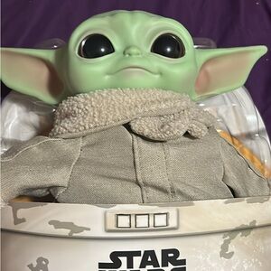 Star Wars The Child Green and Beige Figure